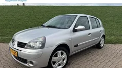 Gebruikt 2005 Renault Clio II Hatchback | € 1.995 (Goede deal)