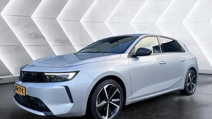 Grijs Gebruikt 2023 Opel Astra Elegance Hatchback | € 22.940 (Goede deal)