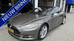 Grijs Gebruikt 2016 Tesla Model S Sedan | € 17.450 (Super prijs)
