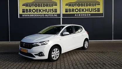 Occasion 2022 Dacia Sandero Comfort Hatchback | € 8.350 (Super prijs)