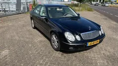 Zwart Gebruikt 2005 Mercedes E220 Elegance Sedan | € 2.699 (Goede deal)