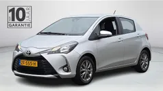 Zilver (metallic) Gebruikt 2018 Toyota Yaris Comfort Hatchback | € 12.950 (Eerlijke prijs)
