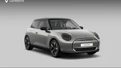 Grijs Nieuw 2025 Mini Cooper SE Classic Hatchback | € 32.895 (Super prijs)
