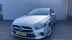 Grijs, metallic lak Gebruikt 2020 Mercedes A180 Advantage Hatchback | € 19.985 (Super prijs)