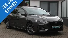 Gebruikt 2023 Ford Focus ST-Line X Stationwagen | € 23.960 (Eerlijke prijs)