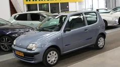 Blauw, metallic lak Gebruikt 2001 Fiat Seicento Hatchback | € 1.244 (Eerlijke prijs)