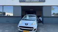 Grijs Gebruikt 2011 Peugeot 107 Hatchback | € 3.950 (Eerlijke prijs)