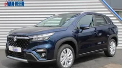 Blauw, metallic lak Gebruikt 2024 Suzuki SX4 S-Cross SUV | € 30.945 (Eerlijke prijs)