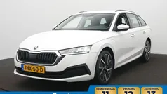 Wit Gebruikt 2022 Skoda Octavia Business Line Stationwagen | € 20.900 (Super prijs)