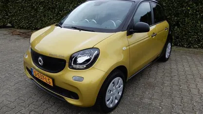 Geel Gebruikt 2018 Smart ForFour Electric Drive Hatchback | € 8.999 (Eerlijke prijs)