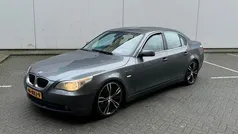 Grijs, metallic lak Gebruikt 2005 BMW 520 Comfort Edition Sedan | € 2.850 (Super prijs)