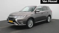 Bruin Gebruikt 2018 Mitsubishi Outlander P-HEV Intense SUV | € 18.900 (Eerlijke prijs)