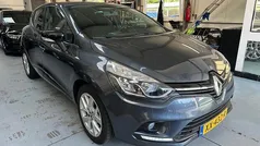 Grijs Gebruikt 2019 Renault Clio IV LIMITED Hatchback | € 10.950 (Eerlijke prijs)