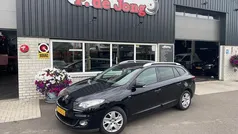 Zwart, metallic lak Gebruikt 2012 Renault Mégane GrandTour Bose Edition Stationwagen | € 3.975 (Goede deal)