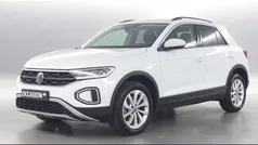 Wit Gebruikt 2024 VW T-Roc Edition SUV | € 34.950 (Eerlijke prijs)