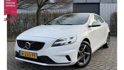 Occasion Volvo V40 Inscription 150 PK (110 kW) 2017 Wit Hatchback