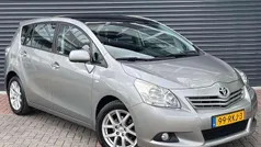 Grijs, metallic lak Gebruikt 2011 Toyota Verso Business Edition MPV | € 10.500 (Eerlijke prijs)