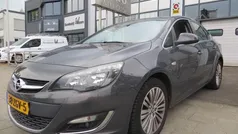 Grijs Gebruikt 2012 Opel Astra Cosmo Sedan | € 7.450 (Eerlijke prijs)