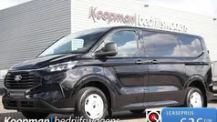 Zwart Nieuw 2024 Ford Transit Custom Trend Van | € 30.950 (Super prijs)