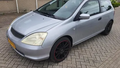 Gebruikt 2001 Honda Civic LS Hatchback | € 1.350 (Eerlijke prijs)