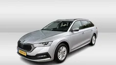 Grijs Gebruikt 2023 Skoda Octavia Ambition Stationwagen | € 24.450 (Goede deal)