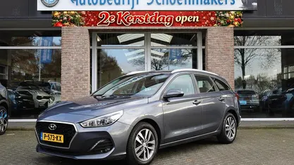 Grijs Gebruikt 2019 Hyundai i30 Premium Stationwagen | € 16.990 (Eerlijke prijs)