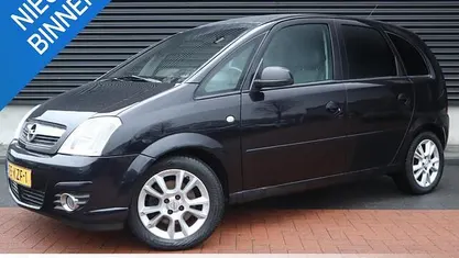 Zwart Occasion 2010 Opel Meriva Cosmo MPV | € 2.750 (Eerlijke prijs)