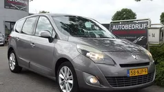 Grijs Gebruikt 2010 Renault Grand Scénic III MPV | € 2.950 (Eerlijke prijs)