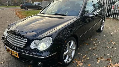Zwart Gebruikt 2005 Mercedes C230 Elegance Sedan | € 6.000 (Eerlijke prijs)