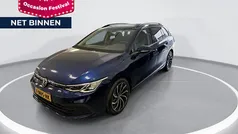 Blauw Gebruikt 2023 VW Golf VIII Life Stationwagen | € 22.880 (Goede deal)