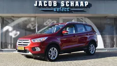 Rood Gebruikt 2017 Ford Kuga Titanium SUV | € 18.900 (Eerlijke prijs)