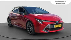 Rood Gebruikt 2019 Toyota Corolla Executive Hatchback | € 23.890 (Eerlijke prijs)