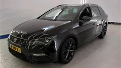 Zwart, metallic lak Gebruikt 2020 Seat Leon ST FR Stationwagen | € 19.850 (Eerlijke prijs)