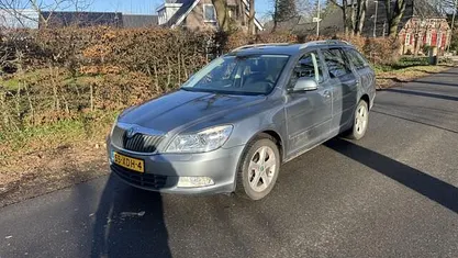 Occasion 2012 Skoda Octavia Elegance Stationwagen | € 3.500 (Goede deal)