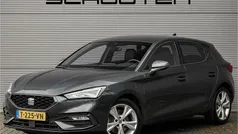 Grijs Gebruikt 2020 Seat Leon FR Hatchback | € 20.000 (Goede deal)