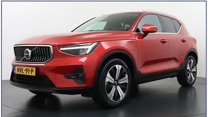 Rood Gebruikt 2023 Volvo XC40 Ultimate SUV | € 35.750 (Eerlijke prijs)