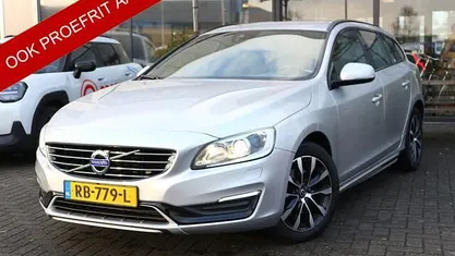 Occasion Volvo V60 Dynamic 154 PK (113 kW) 2017 Grijs Stationwagen