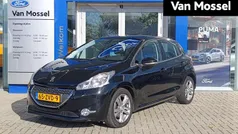 Zwart Gebruikt 2013 Peugeot 208 Allure Hatchback | € 9.440 (Eerlijke prijs)