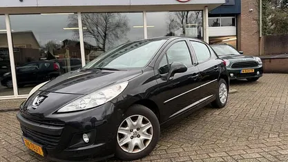Occasion Peugeot 207 Access 74 PK (54 kW) 2012 Zwart Hatchback