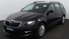 Zwart Gebruikt 2020 Skoda Octavia Business Line Stationwagen | € 19.750 (Goede deal)