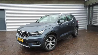 Blauw Occasion 2019 Volvo XC40 Inscription SUV | € 19.985 (Eerlijke prijs)