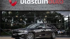 Zwart Gebruikt 2022 BMW 330 Executive Stationwagen | € 29.950 (Goede deal)