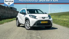 Gebruikt 2025 Toyota Aygo Play Hatchback | € 20.950 (Eerlijke prijs)