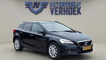 Occasion Volvo V40 154 PK (113 kW) 2018 Zwart Hatchback