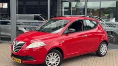Rood Gebruikt 2012 Lancia Ypsilon Hatchback | € 4.450 (Eerlijke prijs)