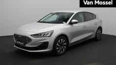 Grijs Gebruikt 2023 Ford Focus Titanium Hatchback | € 18.900 (Super prijs)