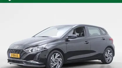 Zwart Gebruikt 2024 Hyundai i20 Comfort Hatchback | € 18.950 (Eerlijke prijs)