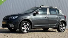 Gris comete Gebruikt 2019 Dacia Sandero Hatchback | € 10.935 (Eerlijke prijs)