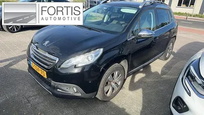 Zwart Gebruikt 2014 Peugeot 2008 Allure SUV | € 6.395 (Goede deal)
