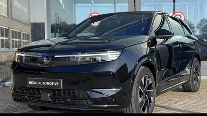 Occasion 2025 Opel Grandland Electric Business Edition SUV | € 36.445 (Eerlijke prijs)